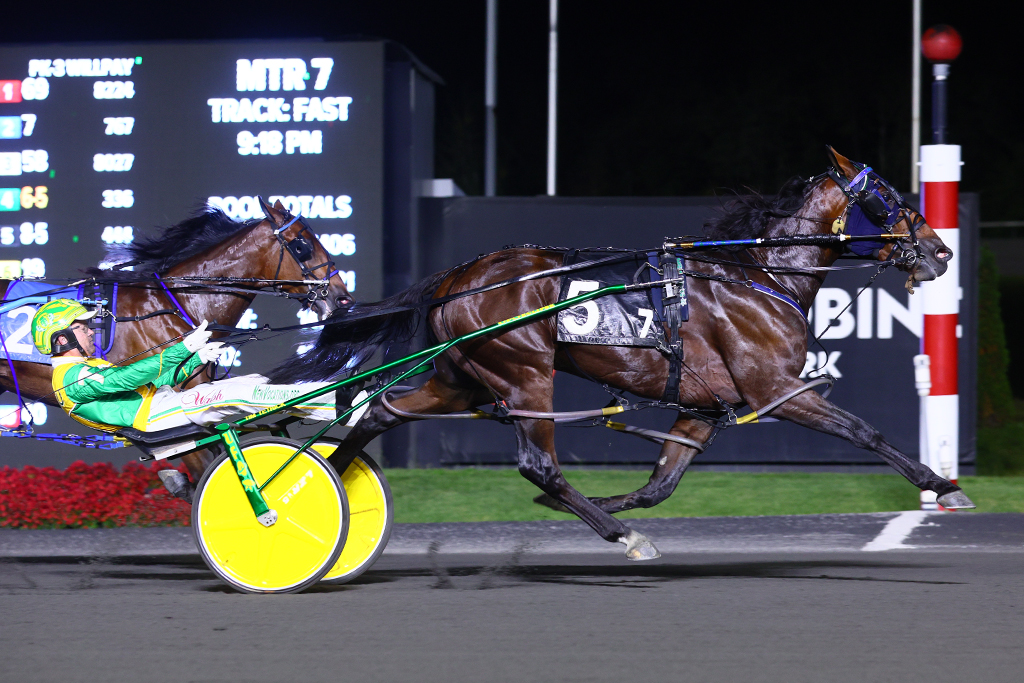 Fallout Fires to Equal Stakes Record in Metro Pace